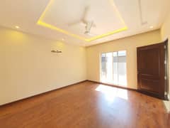 1 Kanal Lower Lock Upper Portion Available For Rent In DHA Phase 5 Lahore