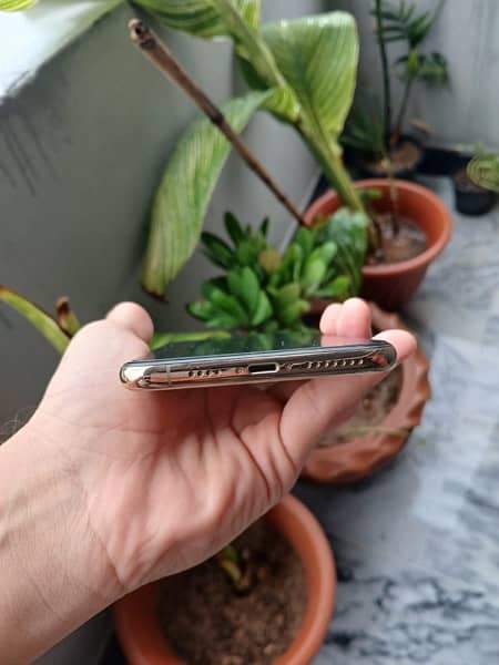 iphone XS max 64GB Non PTA 2