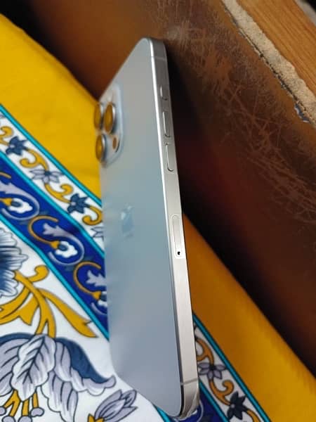 Apple iphone 15 Pro Max 256GB Natural Titanium  0331-1451146 4