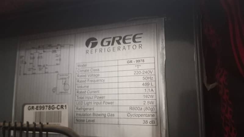 GREE FULL SIZE REFRIGERATOR FOR SALE 0