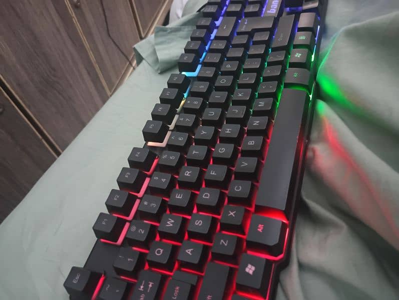 Banda gaming keyboard , mobapad gaming mouse ,mouse and keyboard pad 1