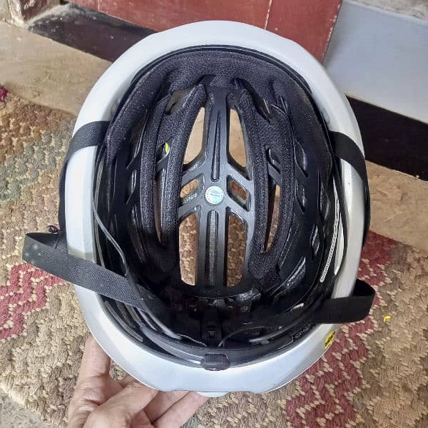 Giro bicycle helmet 12