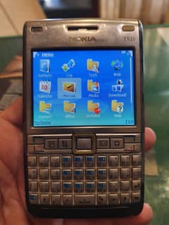 Nokia E61i old keypad phone.