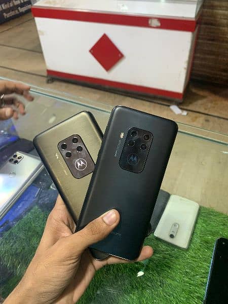 Motorola one zoom (4+128) dual sim pta approved/ New stocks available 4