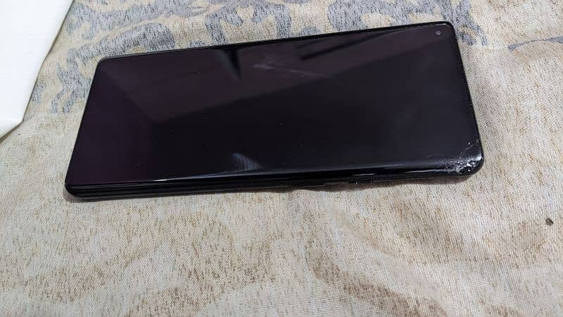 One Plus 8 Pro 12/256 Screen Break Non PTA 8