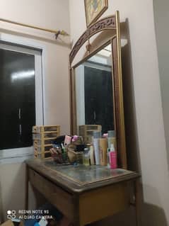 Iron rod Dressing Table