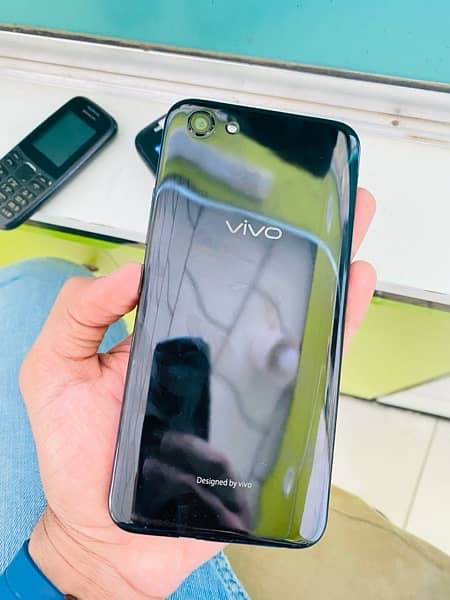 vivo Y81S 1