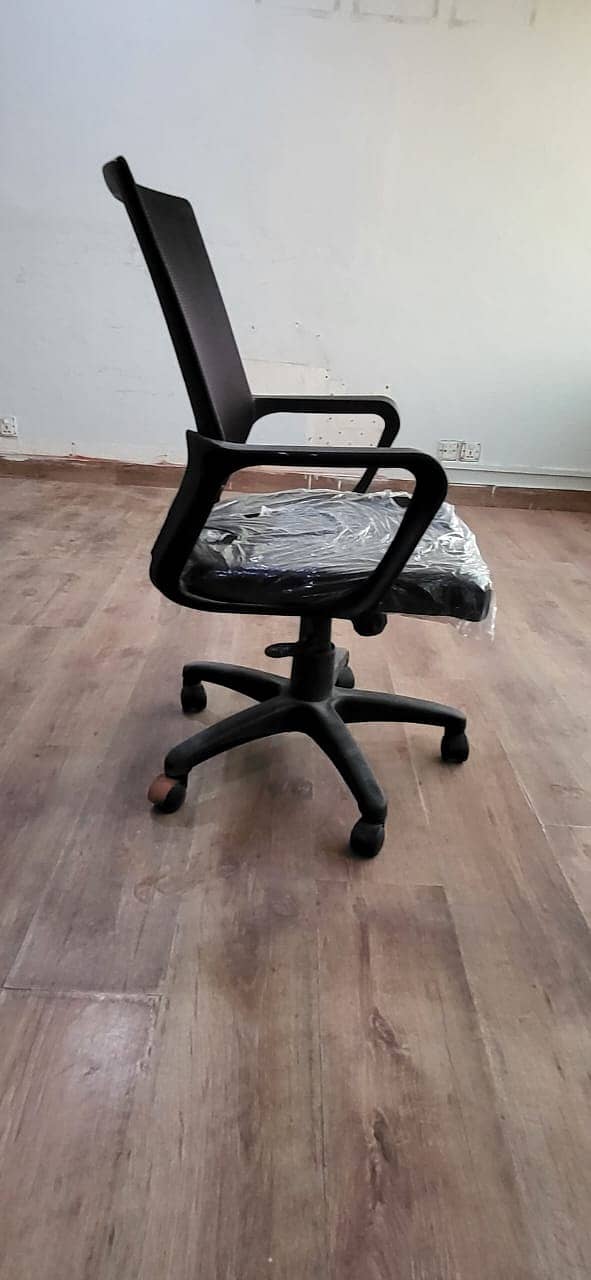 9 Ergonomic Office Chairs - Excellent Condition 4