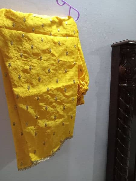 MAYON YELLOW DRESS 4