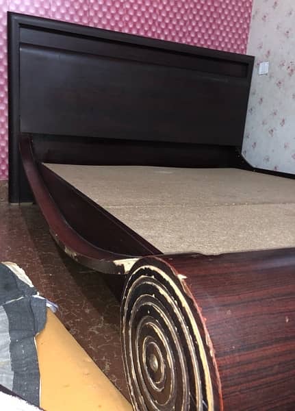 Queen size Bed for sale with used Foam 3