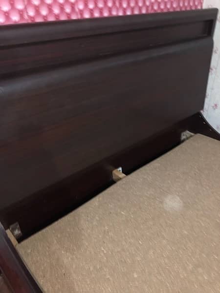 Queen size Bed for sale with used Foam 6