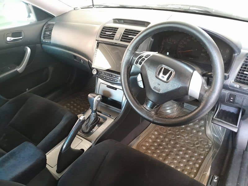 Honda Accord 2003 Model 2005 Import 7