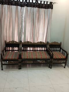 sofa / sofa set / 4 seater sofa / sofa and table for sale