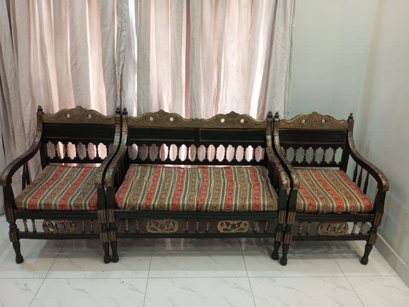 sofa / sofa set / 4 seater sofa / sofa and table for sale 1