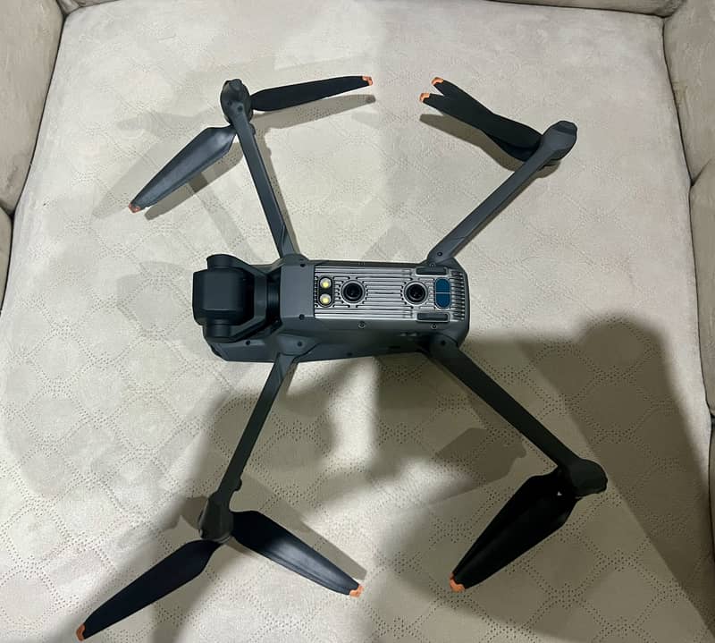 DJI Mavic 3 Fly More Combo - Mint Condition 1