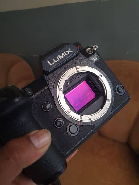 lumix s1 1