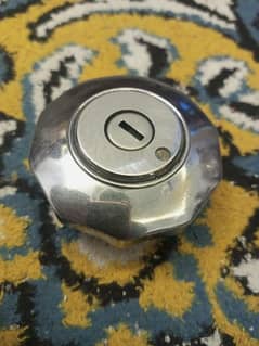 Genuine Fuel Tank Cap + Side locker with key ( Genuine 2011 model )