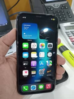 iphone XR ( LLA model water pack ] guaranteed