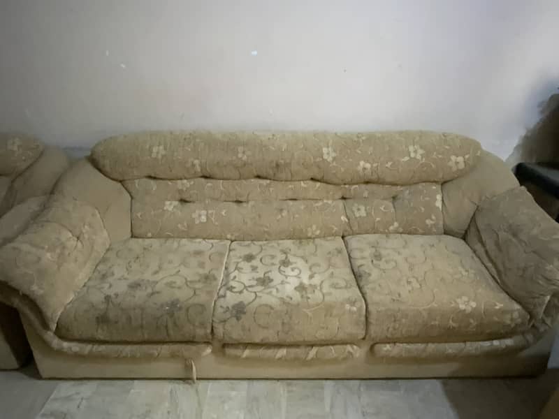 7 Seater sofa For sale 1