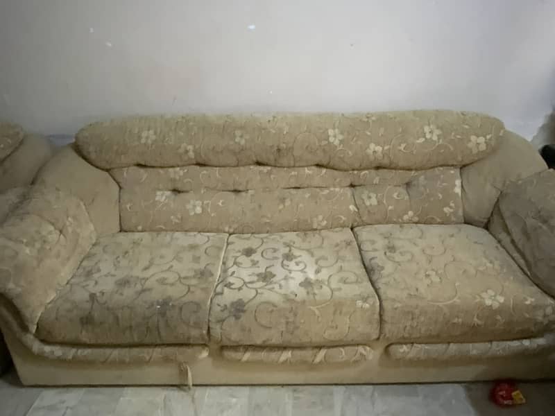 7 Seater sofa For sale 2