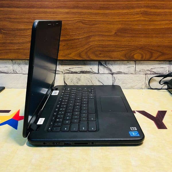 LenovoChromeBookN4214HD, 4GB RAM, 16GB, webcam, Playstore, 8hr battery 6