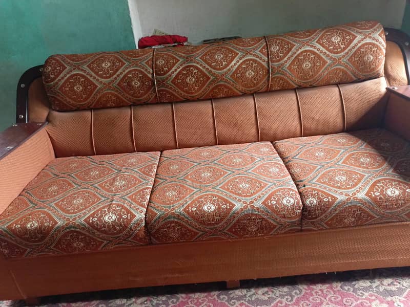 fast sell krna ha  sofa set 8