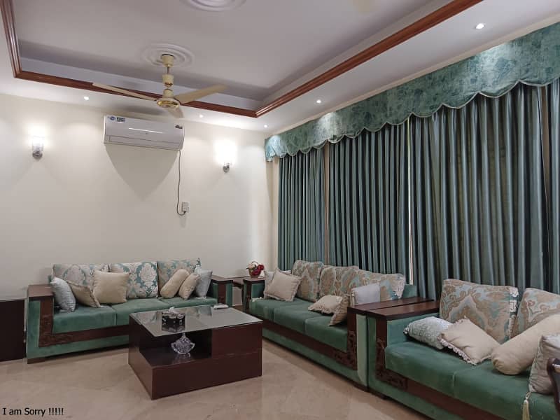 1 Kanal Bungalow Have 5 Beds For Rent 1