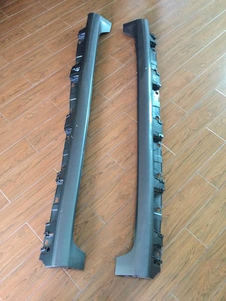 Toyota Corolla 2009-2015 Gli/Xli Genuine side skirts ( Metallic Color 0