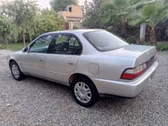 Japanese Corolla SE Saloon