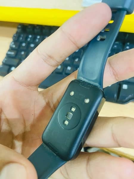 Huawei Band 8 10/10 condition 6