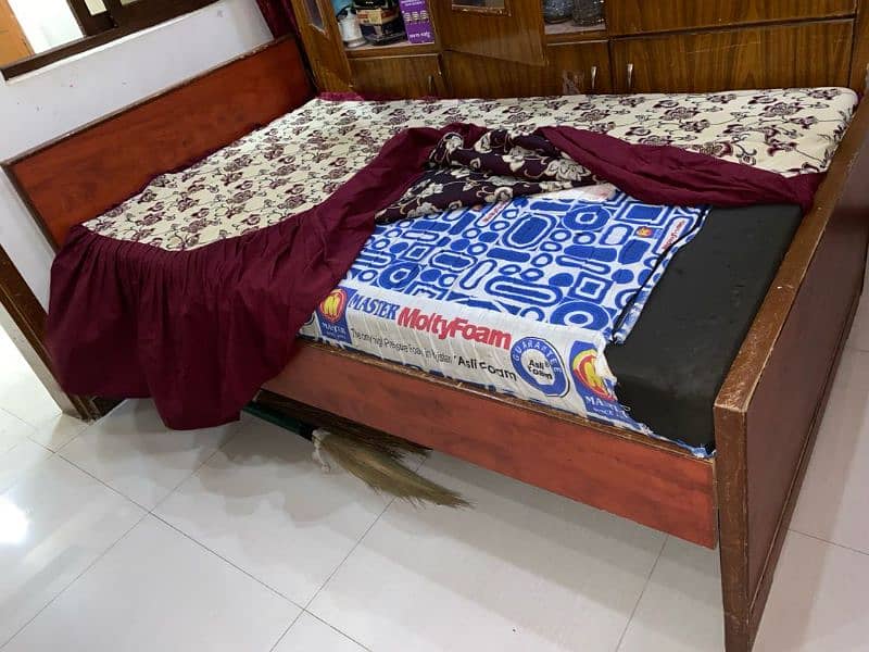 single bed with molty foam mattress wooden bed 2