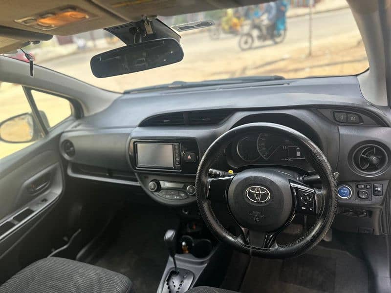 Toyota Vitz 2017 5