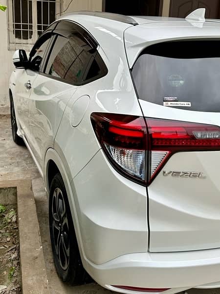 Title: Honda Vezel 2017 Model ( Reg 2022 ) 9