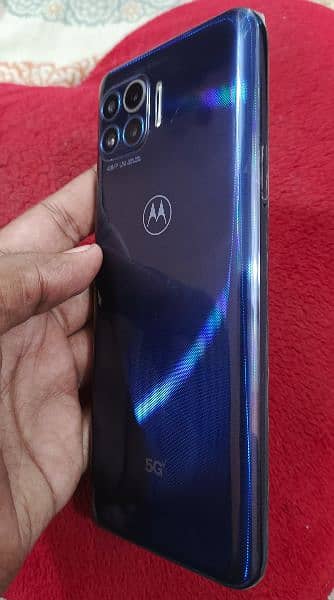 Motorola One 5G UW 2