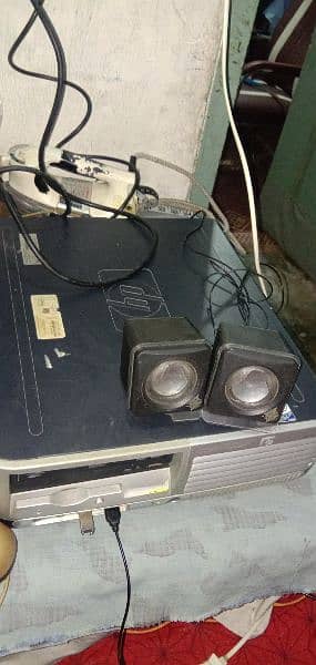 computer cor2duo urgent for sell need mony all ok 100% working 1