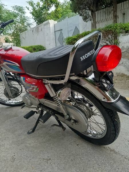 Honda 125 2022 8