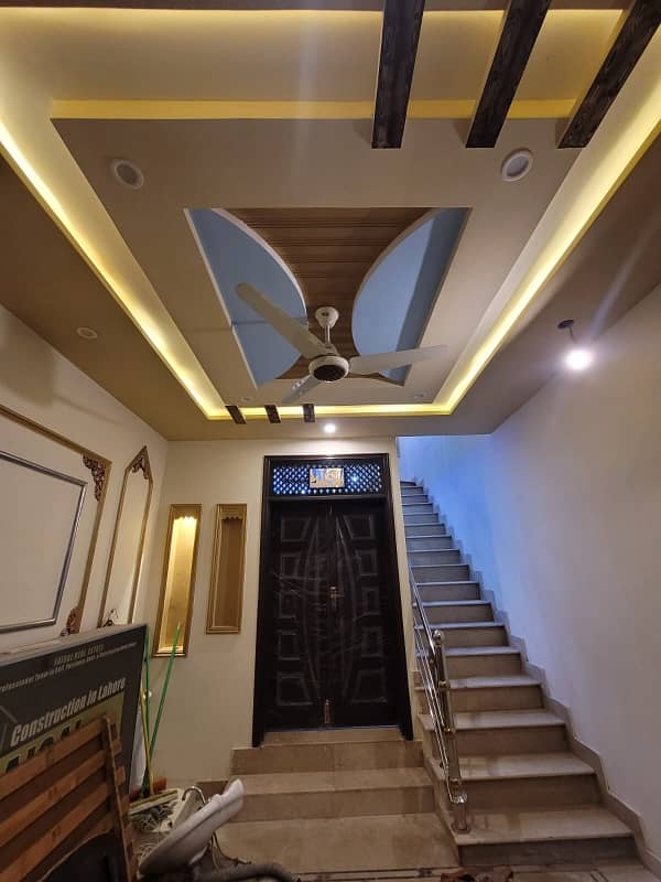 2.5 Marla Half Triple Storey House For Sale In Naya Pull Upper Canal MughalPura Lahore 7