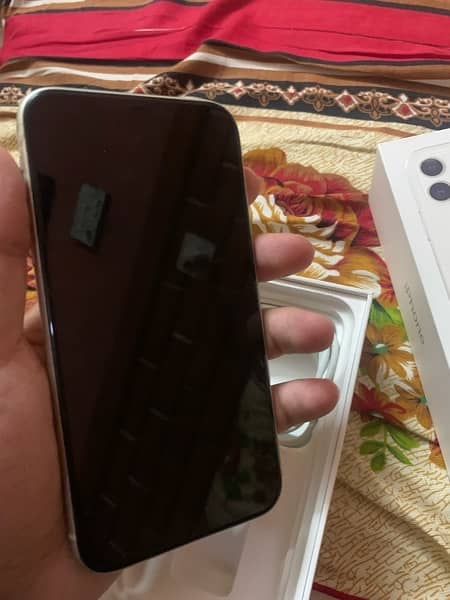 Iphone 11 64 gb PTA Approved 3