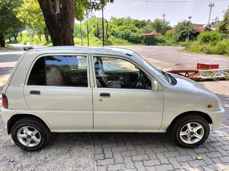 Daihatsu Cuore 2012 registered 2013 7