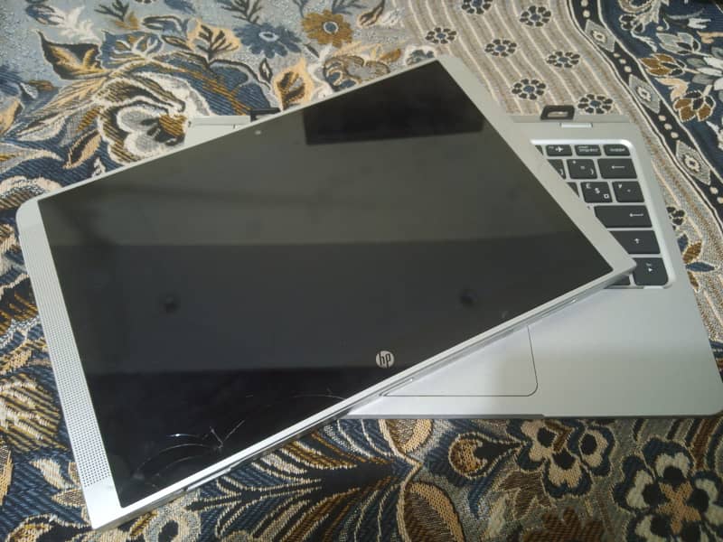 HP X2 DETACHABLE G210 4GB 128GB 9