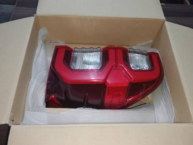 Toyota Rocco Geniune right side back light 1