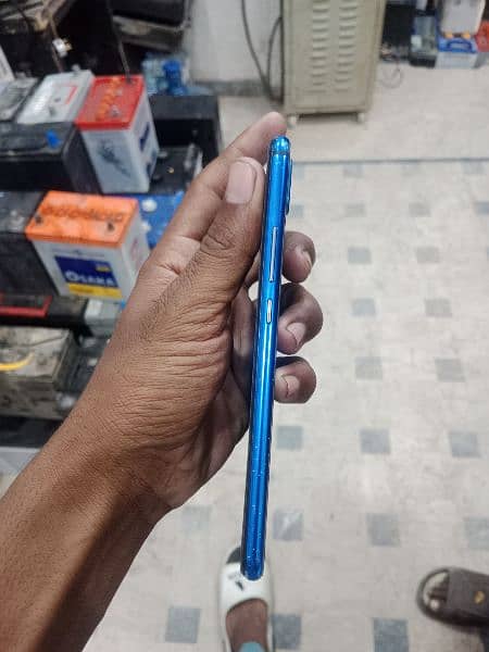 Huawei p20 4GB ram 128 GB memory 2