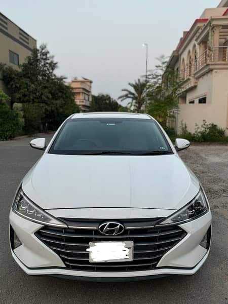 Hyundai Elantra 2022 5