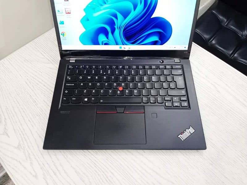 Lenovo X13 10th Gen I5 16/256 1