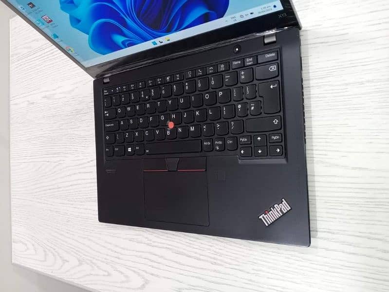 Lenovo X13 10th Gen I5 16/256 2