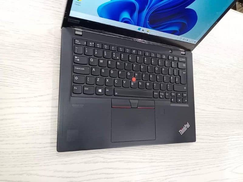 Lenovo X13 10th Gen I5 16/256 4