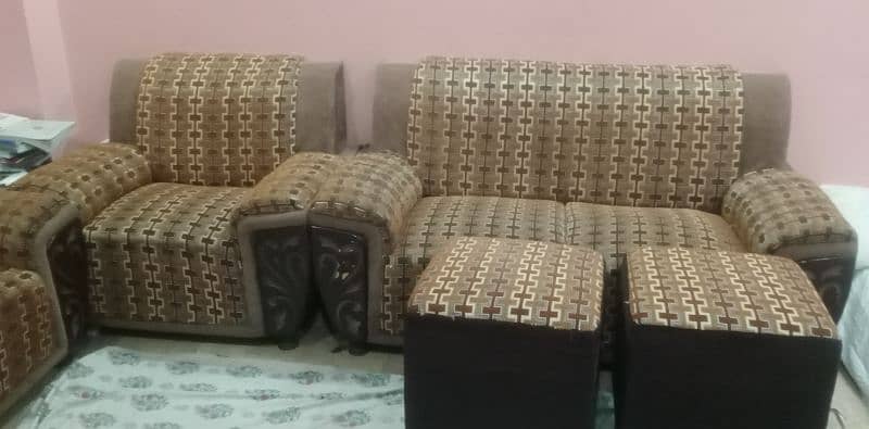 excellent conditioned seven seater 4