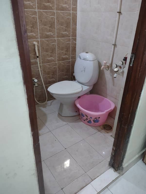 3 bed and launge flat available for rent in country comforts gulzar e hijri scheme 33 10