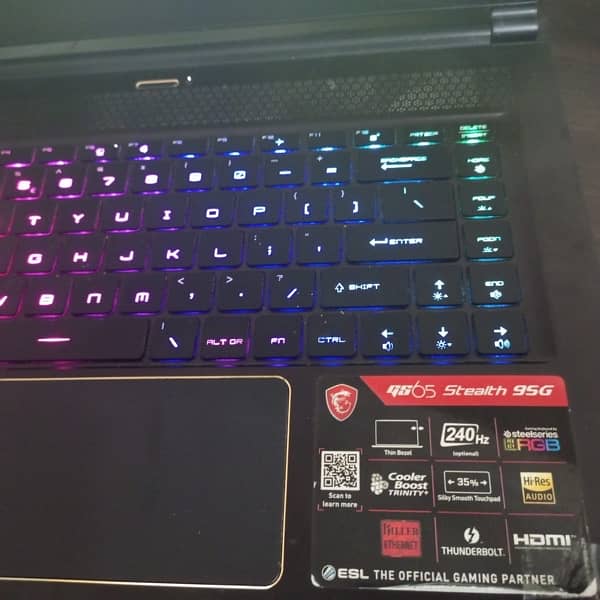 MSI Gaming Laptop GS65 Stealth 9SG with RTX 2080, I7-9th Gen 7