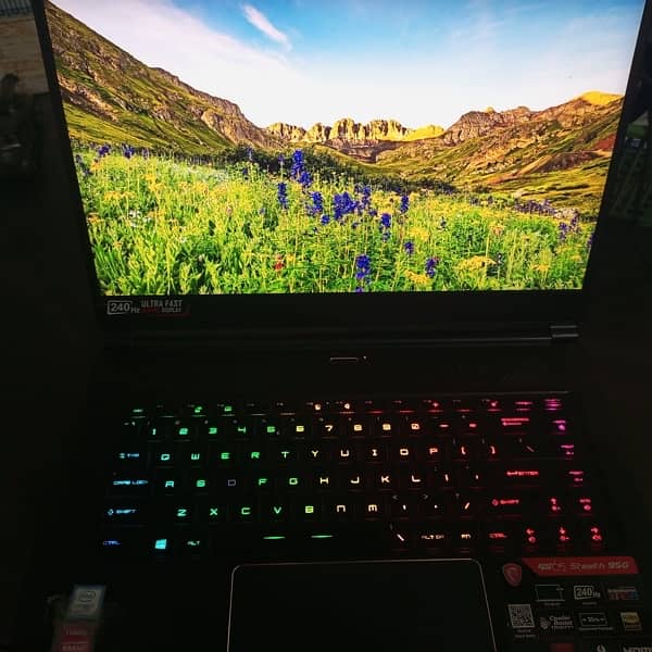 MSI Gaming Laptop GS65 Stealth 9SG with RTX 2080, I7-9th Gen 8